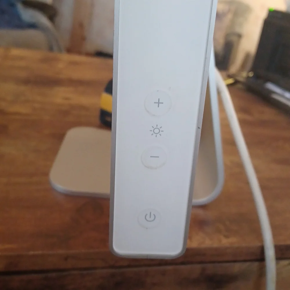 ​Classic Apple Cinema Display (20-inch)